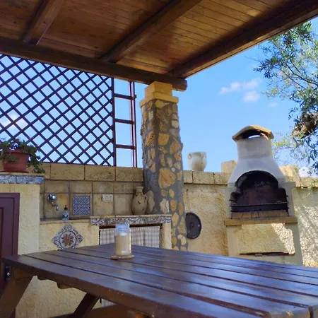 Casa Vacanze 'al Giardino Degli Ulivi' * Marinella di Selinunte