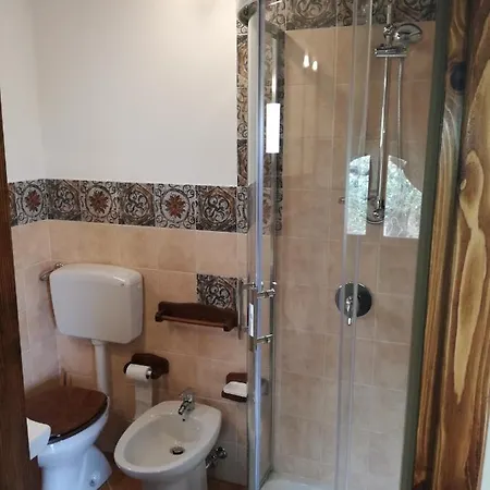 Casa Vacanze 'al Giardino Degli Ulivi' Lodge