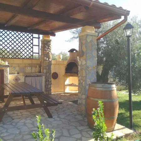 Casa Vacanze 'al Giardino Degli Ulivi' Marinella di Selinunte